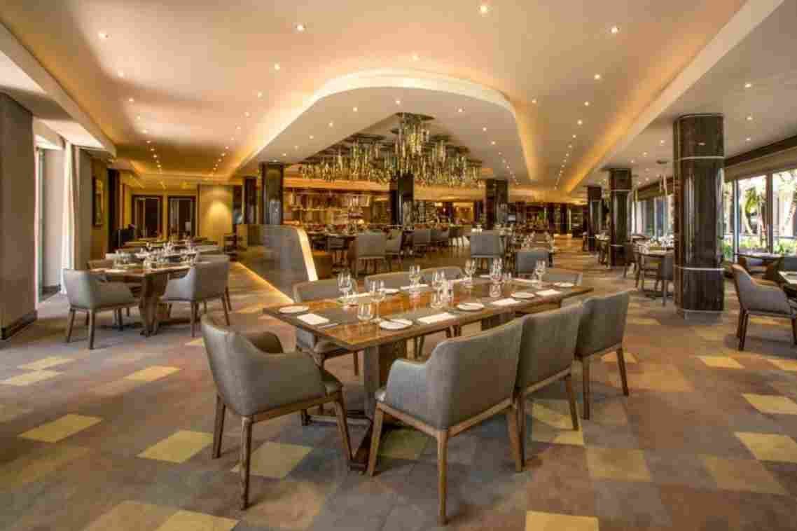 Pirschfahrt im Arusha Nationalpark